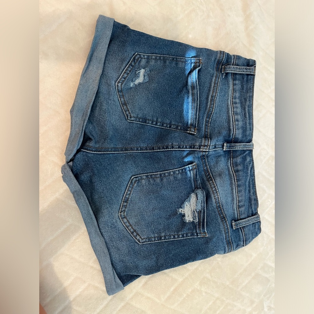 ripped jeans shorts